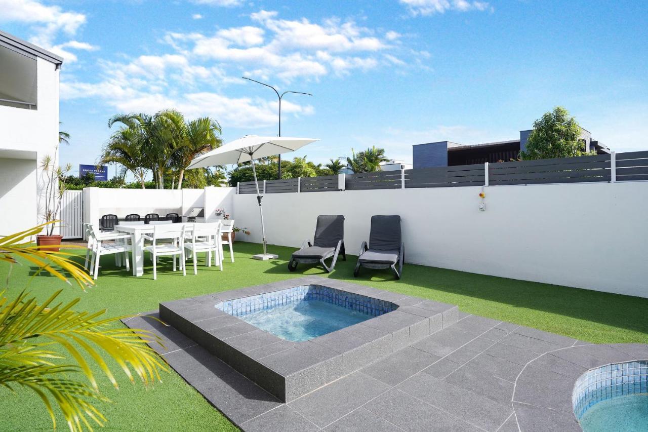 Noosa Parade Holiday Inn المظهر الخارجي الصورة